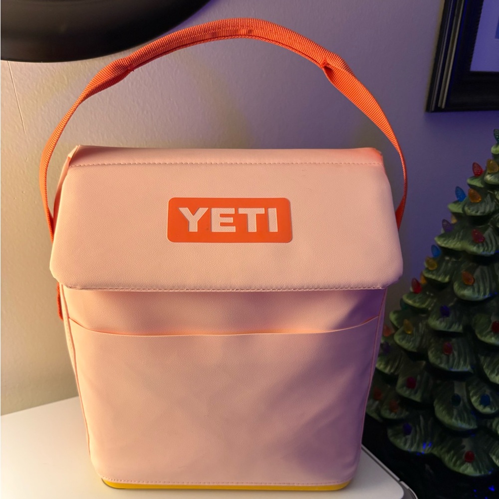 YETI Beekeeper Daytrip 6L